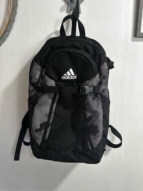 Adidas baseball backpack in black – perfect for games and practice ⚾